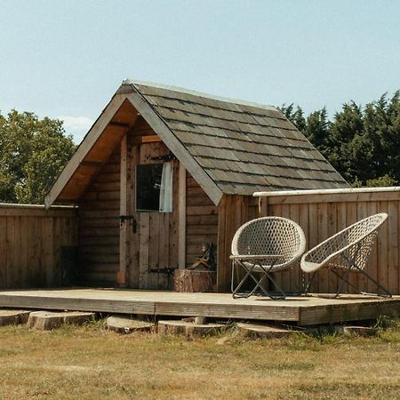 Villa Glamping At The Retreat Wiltshire Is Rural Bliss Chippenham  Esterno foto