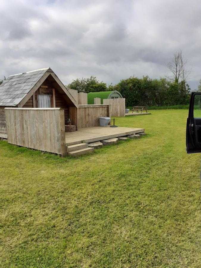 Villa Glamping At The Retreat Wiltshire Is Rural Bliss Chippenham  Esterno foto