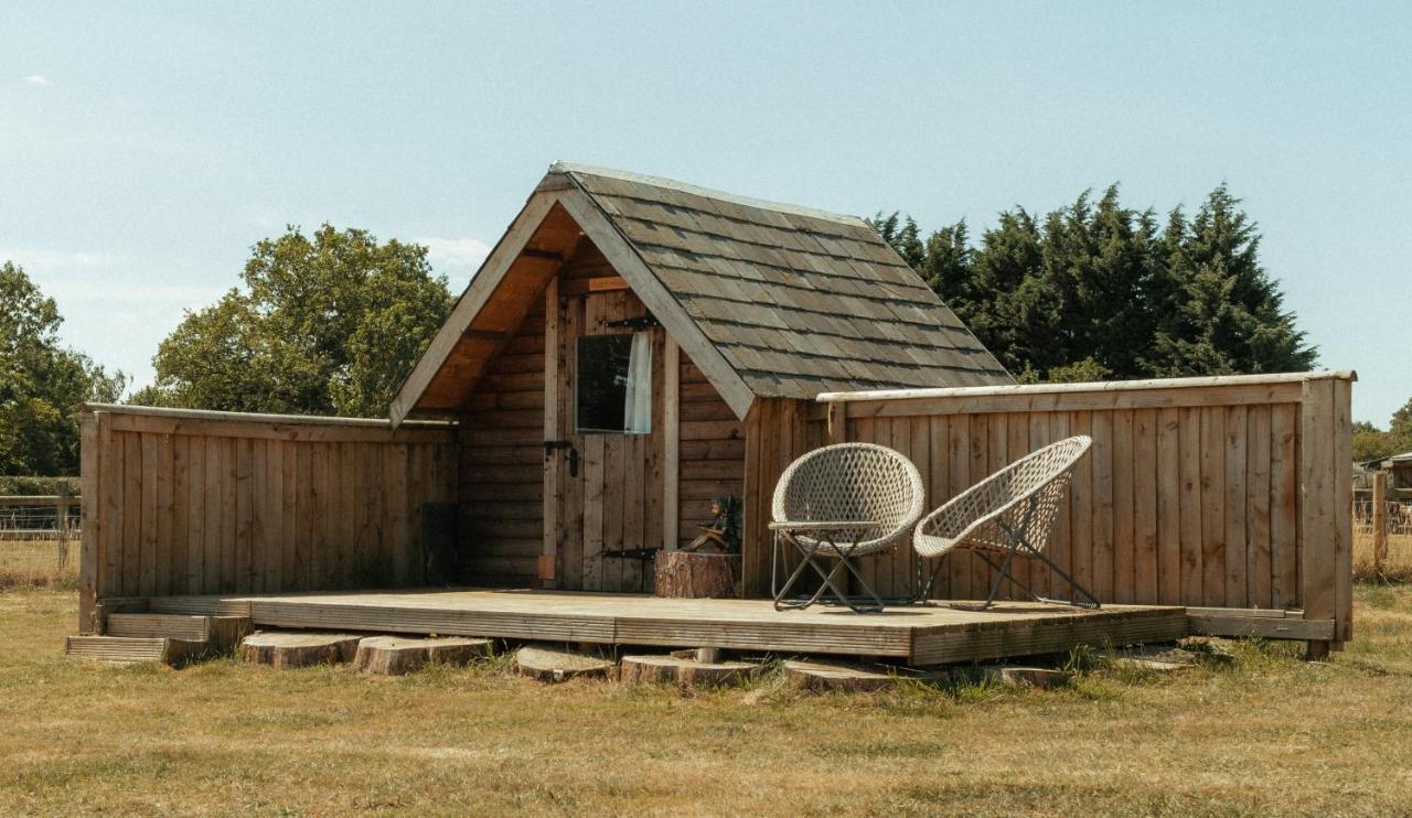 Villa Glamping At The Retreat Wiltshire Is Rural Bliss Chippenham  Esterno foto